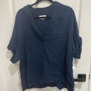 XiRENA size large navy blue 100% cotton gauze v neck top